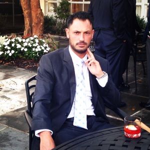 Meet your Posher, Nicholas